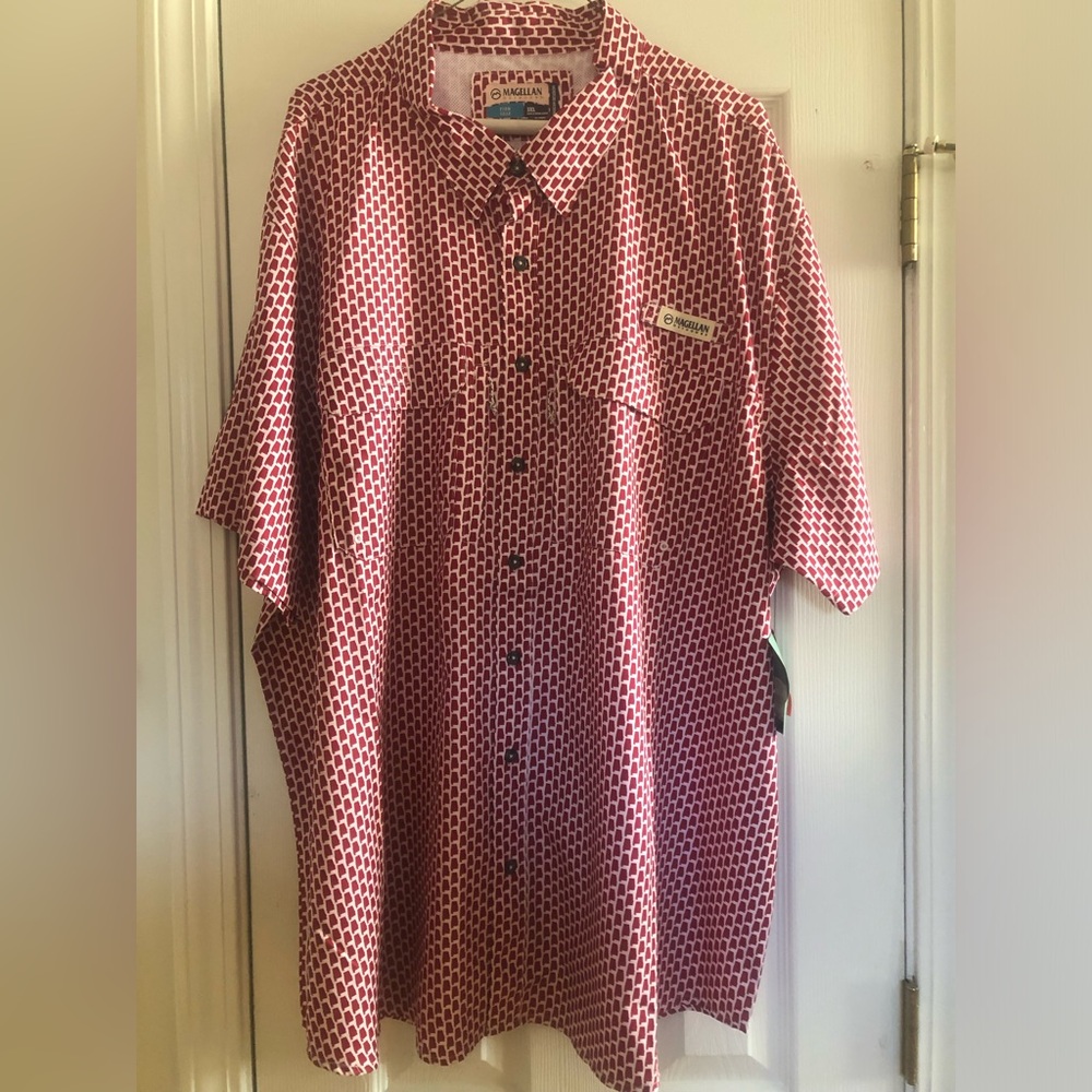Magellan Alabama Red Geometric Short Sleeve Button-Down Fishing Shirt NWOT